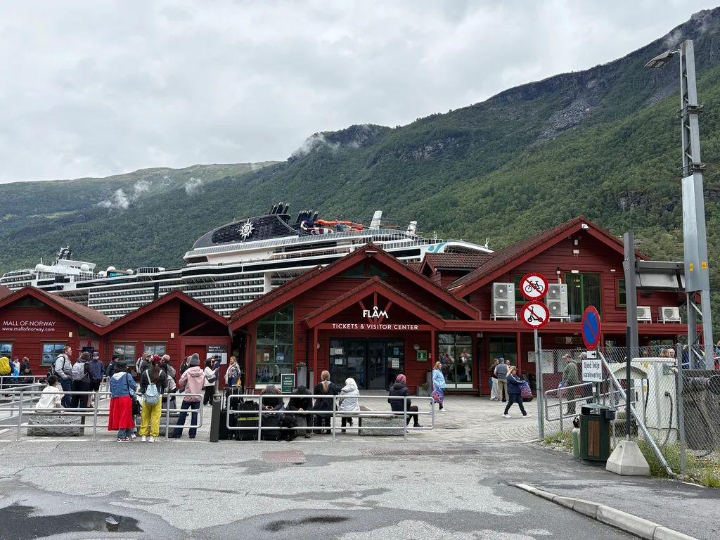 The train station at Flam, there was a big cruise ship in the background