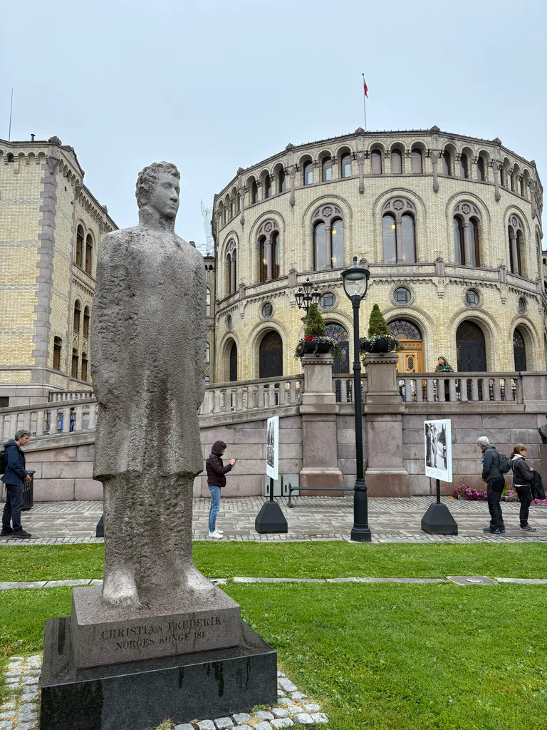 The Parliament Building with the King statue